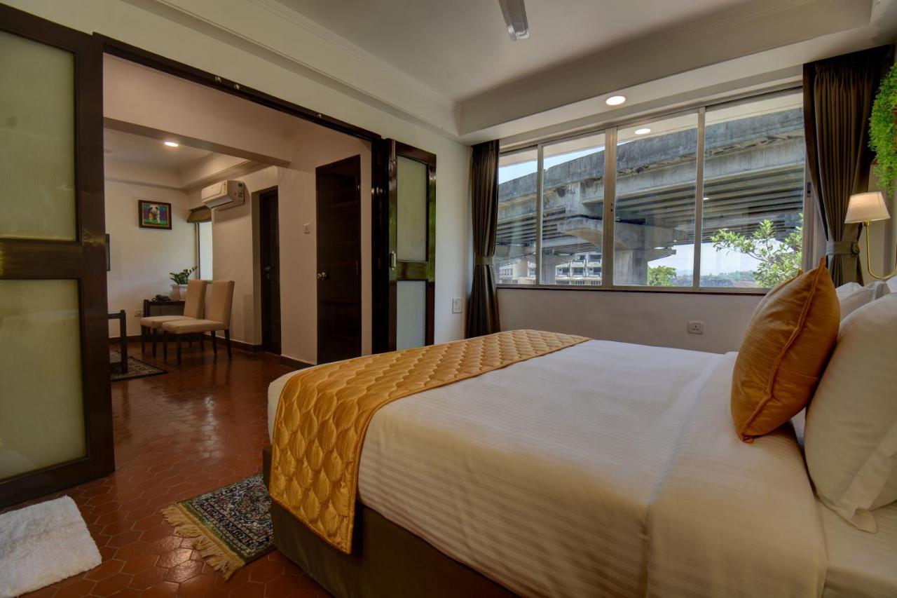 Elite Hotel Lonavala Extérieur photo