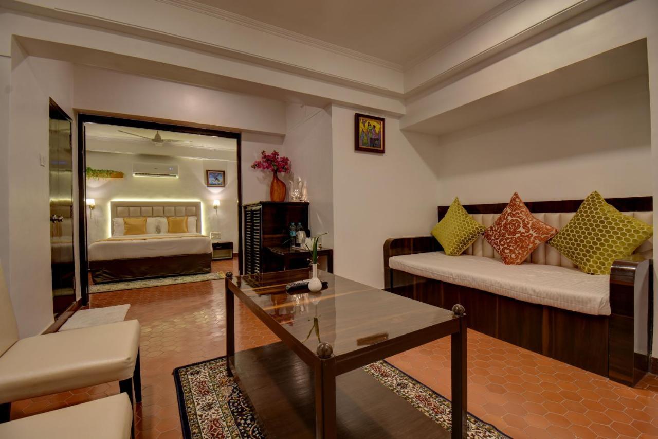 Elite Hotel Lonavala Extérieur photo