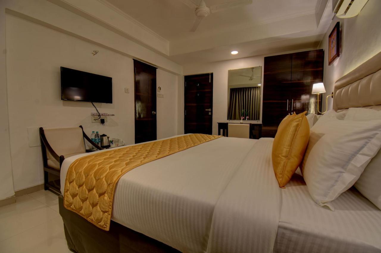 Elite Hotel Lonavala Extérieur photo