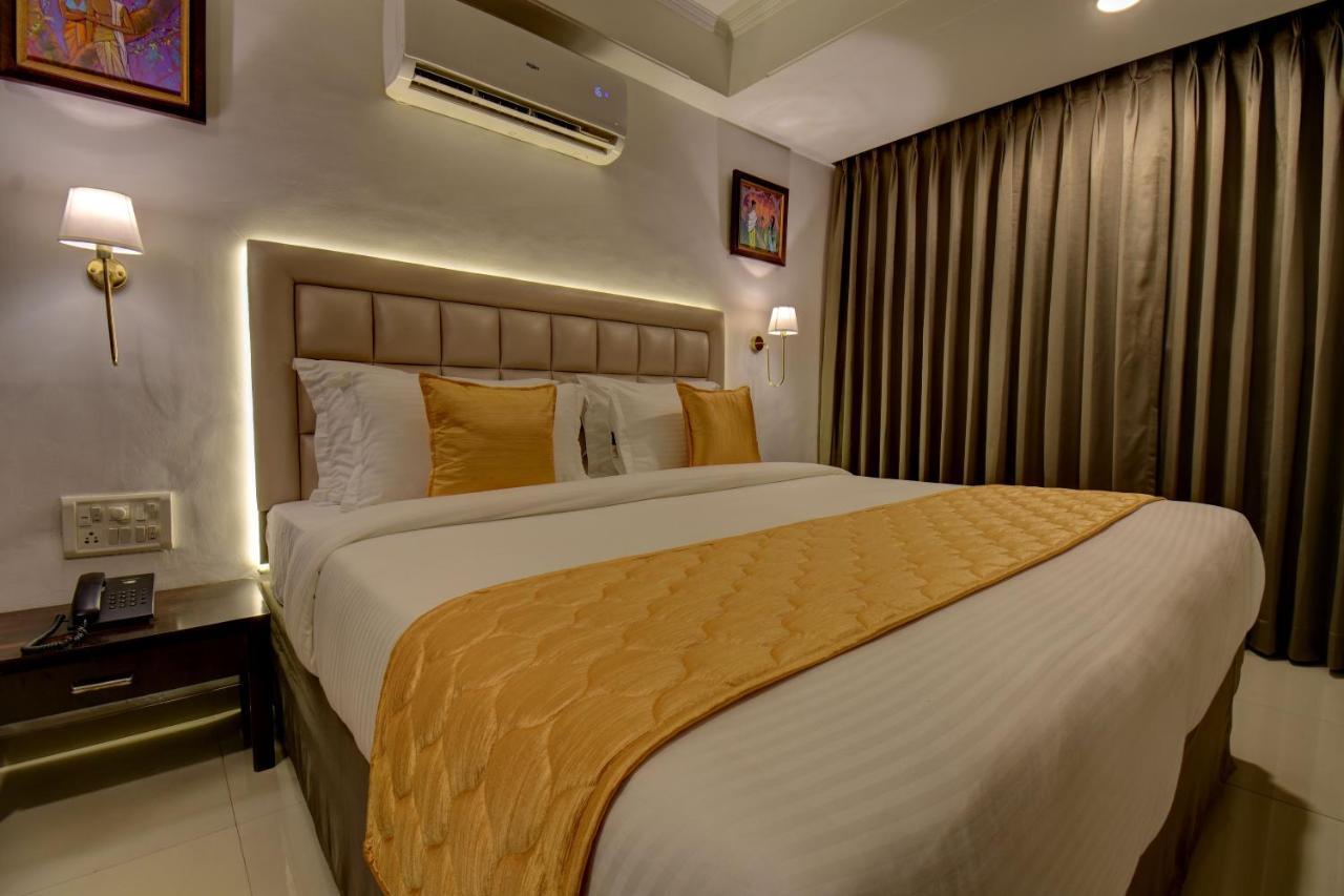 Elite Hotel Lonavala Extérieur photo