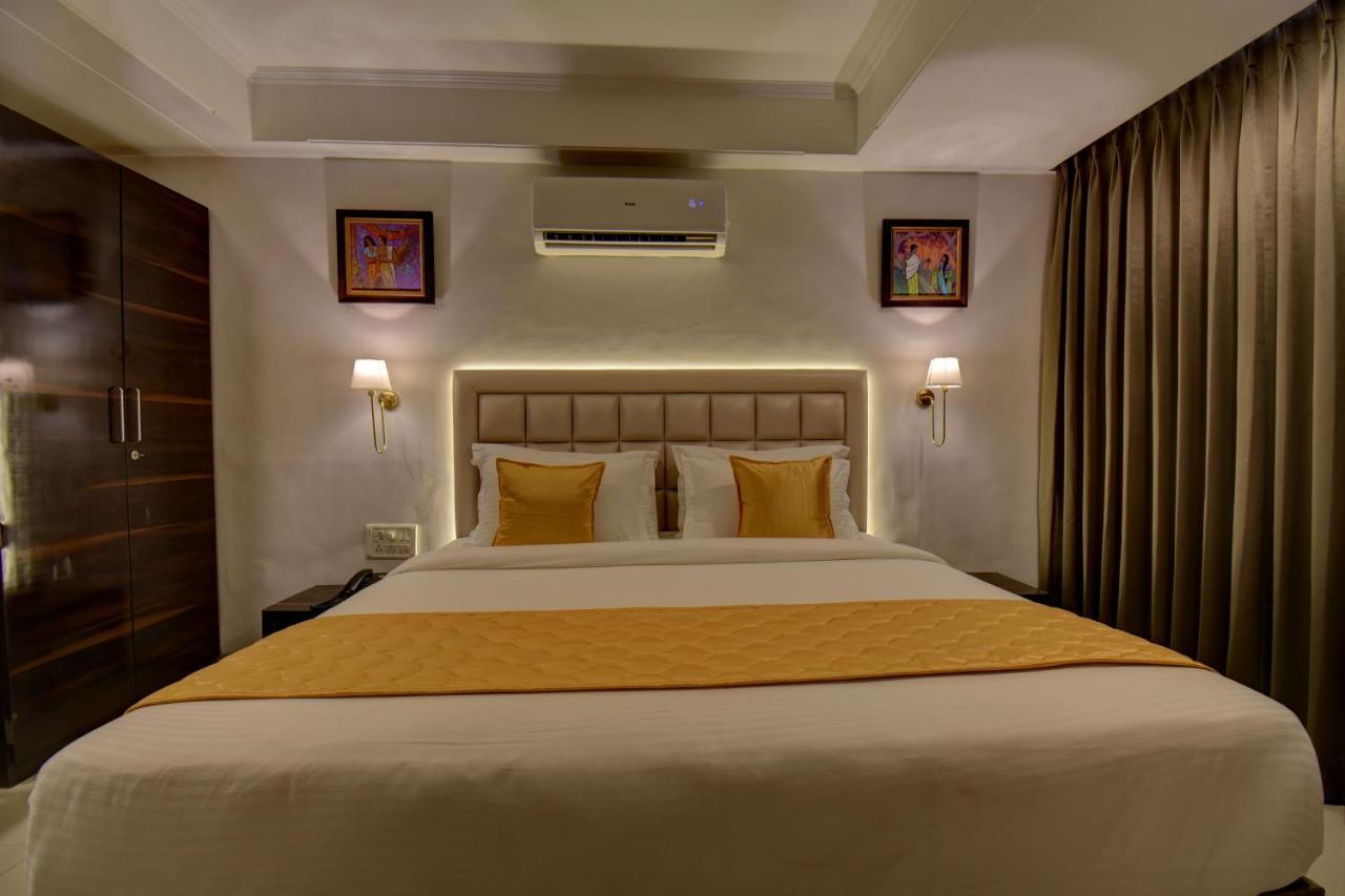 Elite Hotel Lonavala Extérieur photo