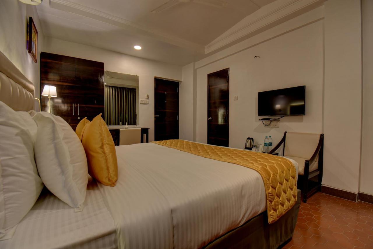 Elite Hotel Lonavala Extérieur photo